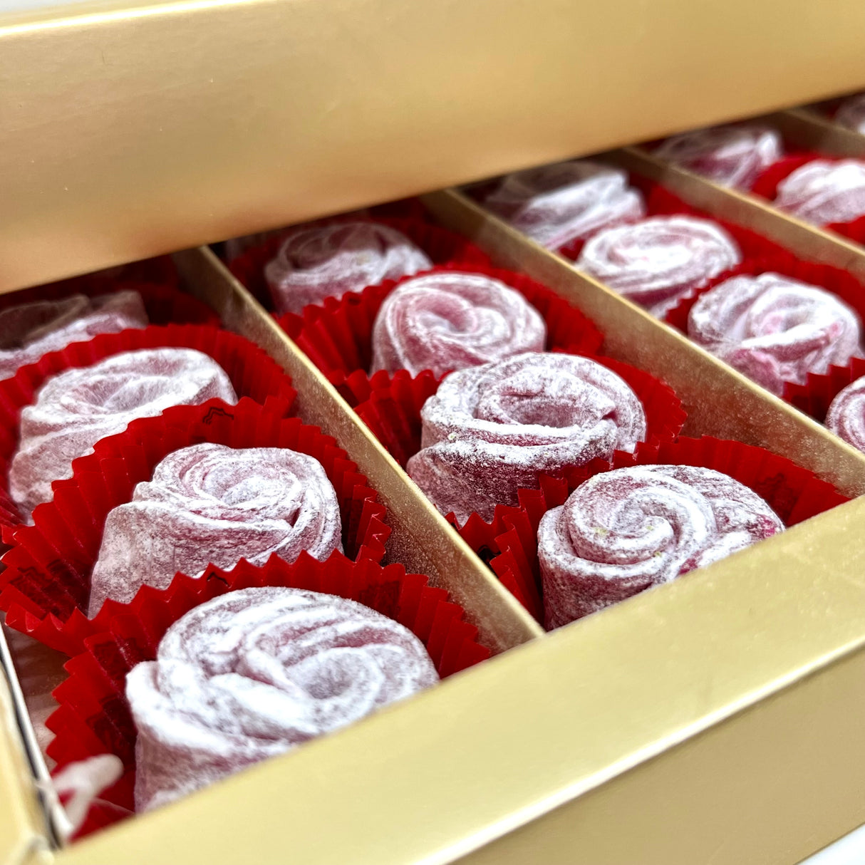 Carsibasi Premium Artigianale Senza Glutine Delizia Turca alla Rosa - Scatola Regalo da 600g