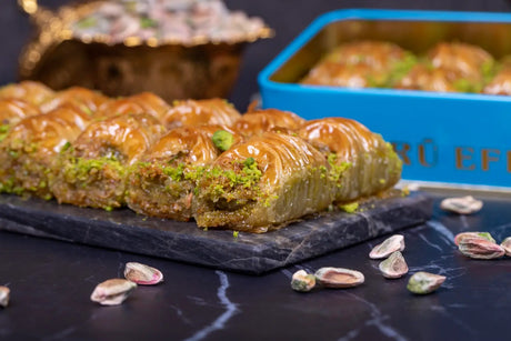 Sukru Efendi 1935 | Pistachio Crunch Turkish Baklava in Gift Metal Box - TryAladdin