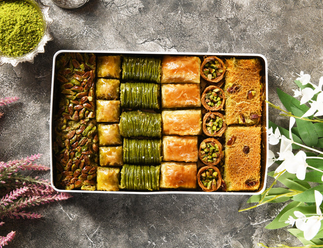 Asi | Assorted Baklava and Kadayif in Gift Metal Box - TryAladdin