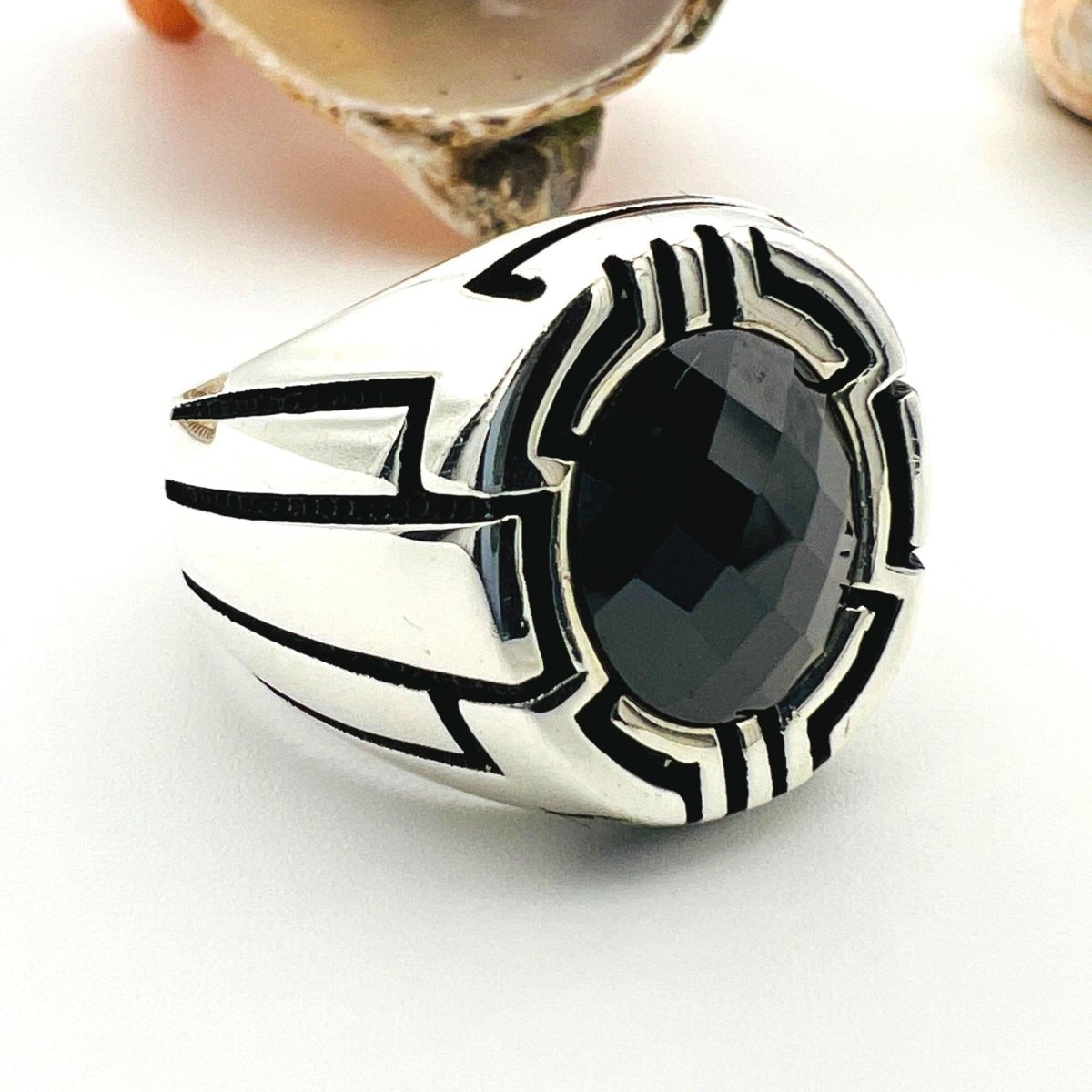 Black Onyx Men's Silver Ring - TryAladdin