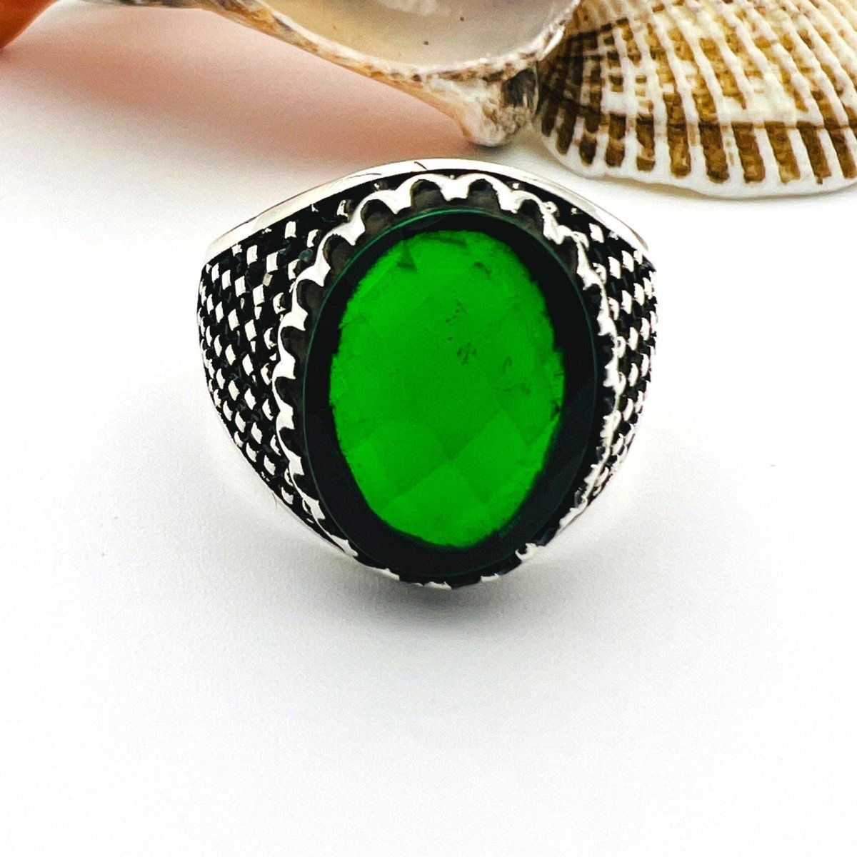 Green Emerald Oval Stone Men's Ring - TryAladdin