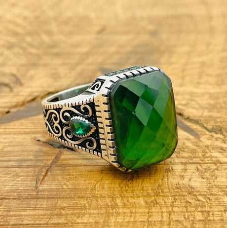 Men's Green Zircon Silver Ring - TryAladdin