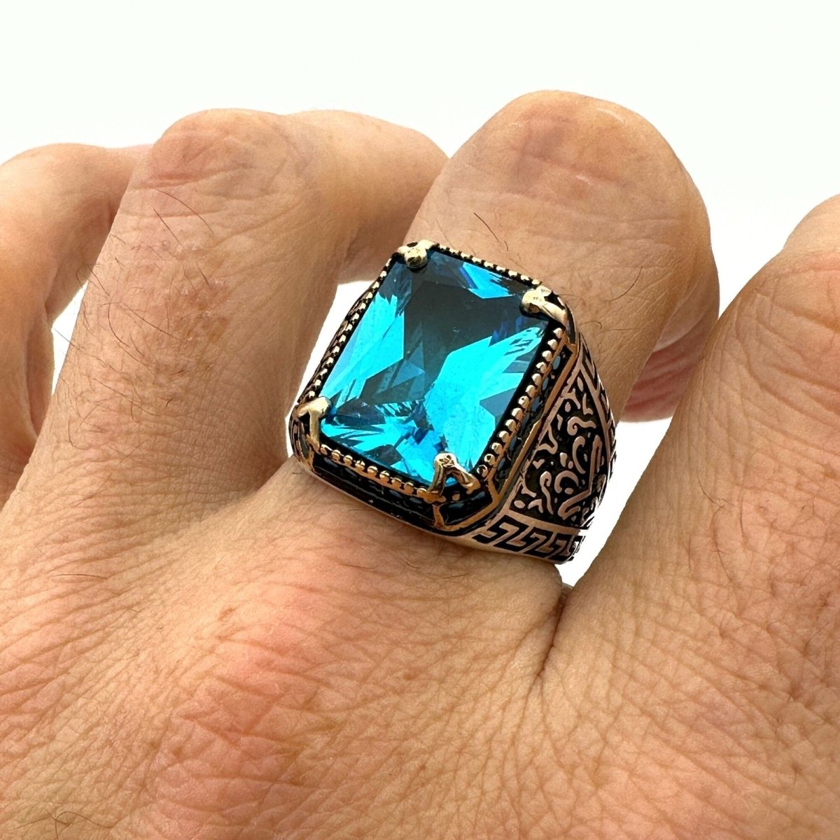 Men's Handmade Blue Aquamarine Stone Silver Ring - TryAladdin