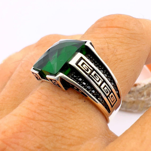 Men's Handmade Green Emerald Men's Ring - TryAladdin