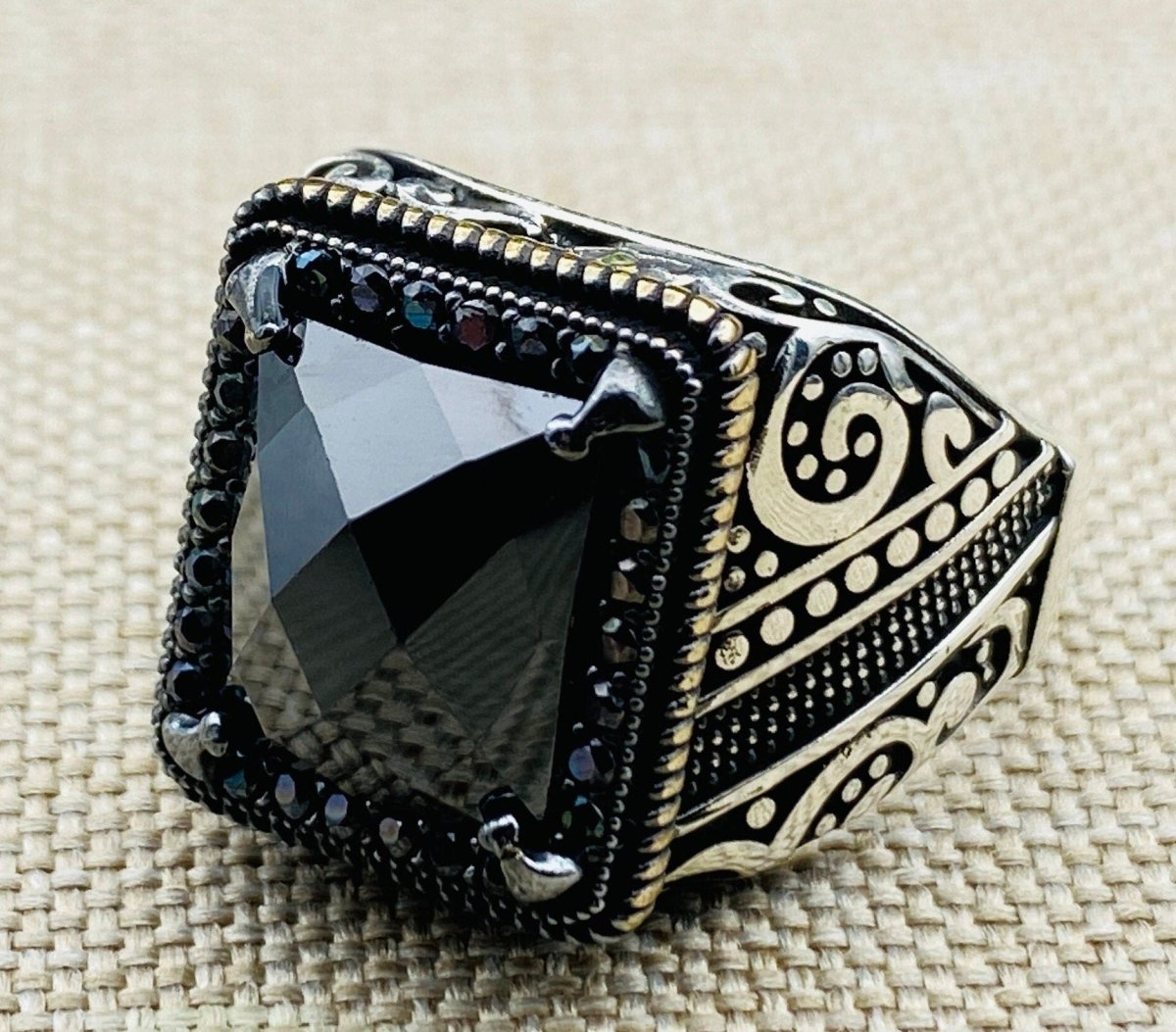 Men's Handmade Ring, Onyx Variant - TryAladdin