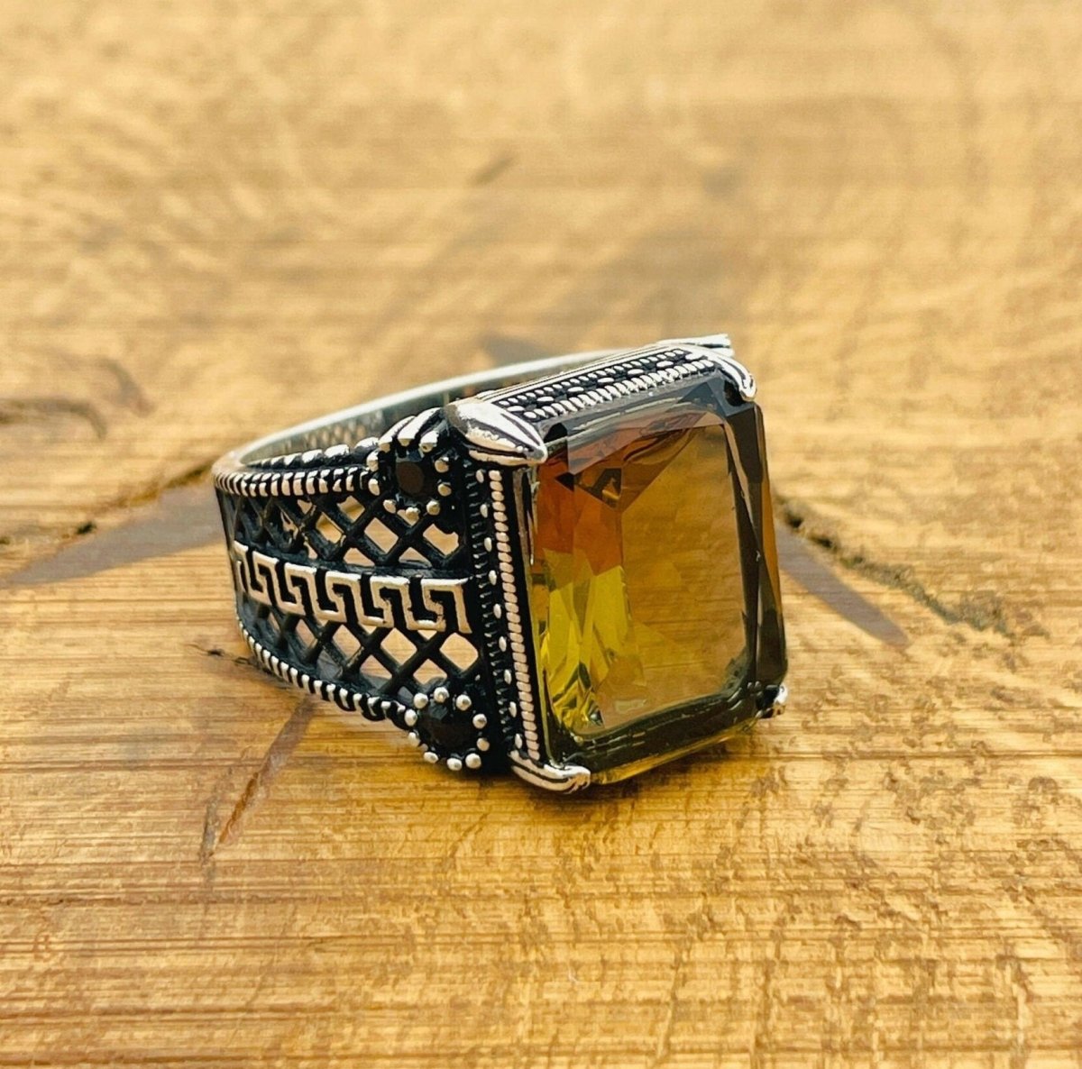 Men's Zultanite Silver Ring - TryAladdin