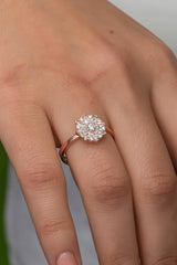 Nereze | White Zircon Stone Flower Adjustable Size Ring - TryAladdin