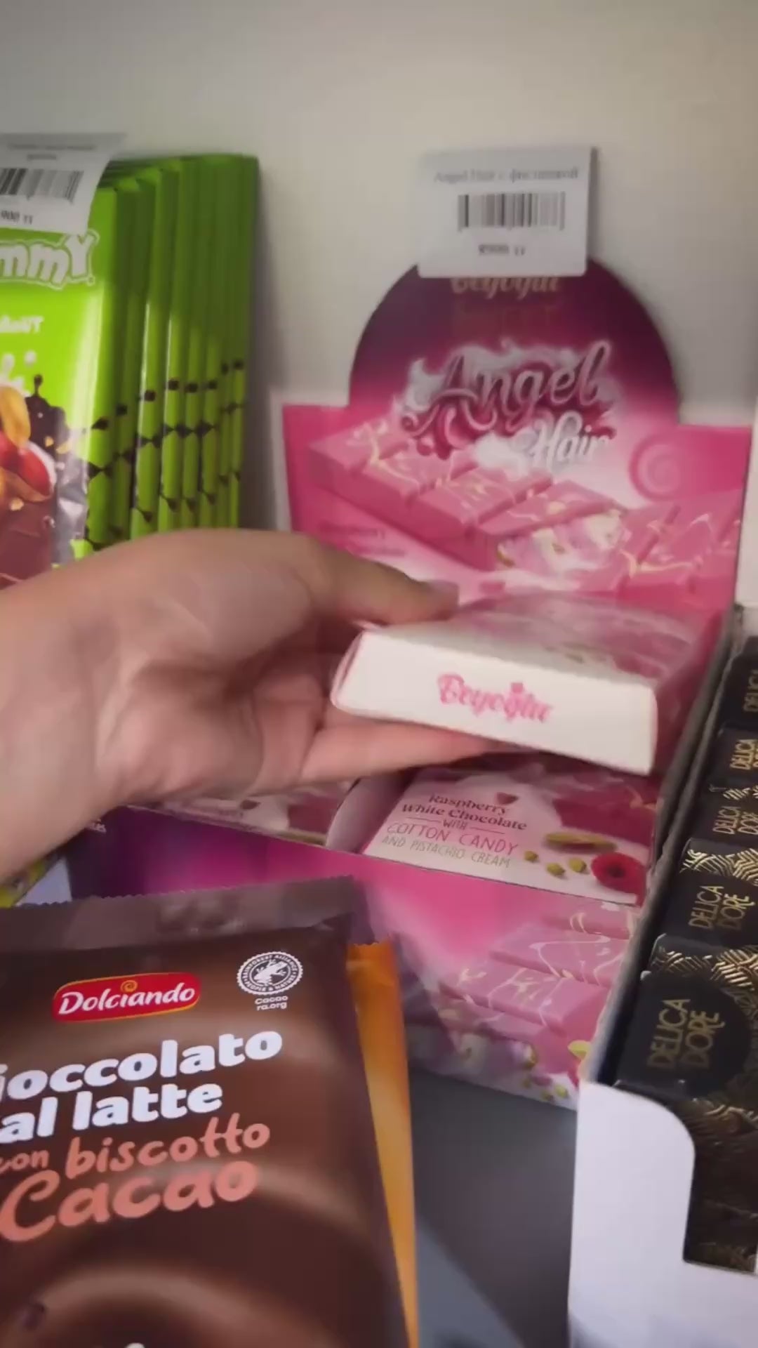 Beyoglu | Capelli d'angelo lampone cioccolato con zucchero filato e crema di pistacchio