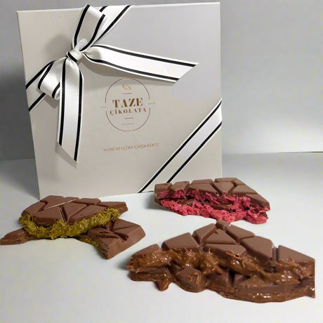 Special Dubai Chocolate Assortment 3 Pieces in Gift Box - Antep Pistachio, Hazelnut, and Red Fruits Filling - TryAladdin