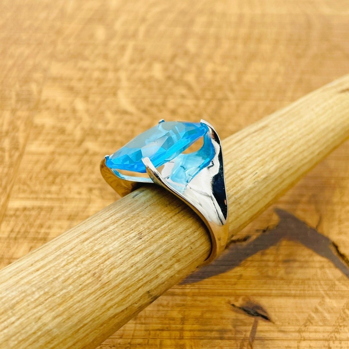 Women's Aquamarine Stone Ring - TryAladdin