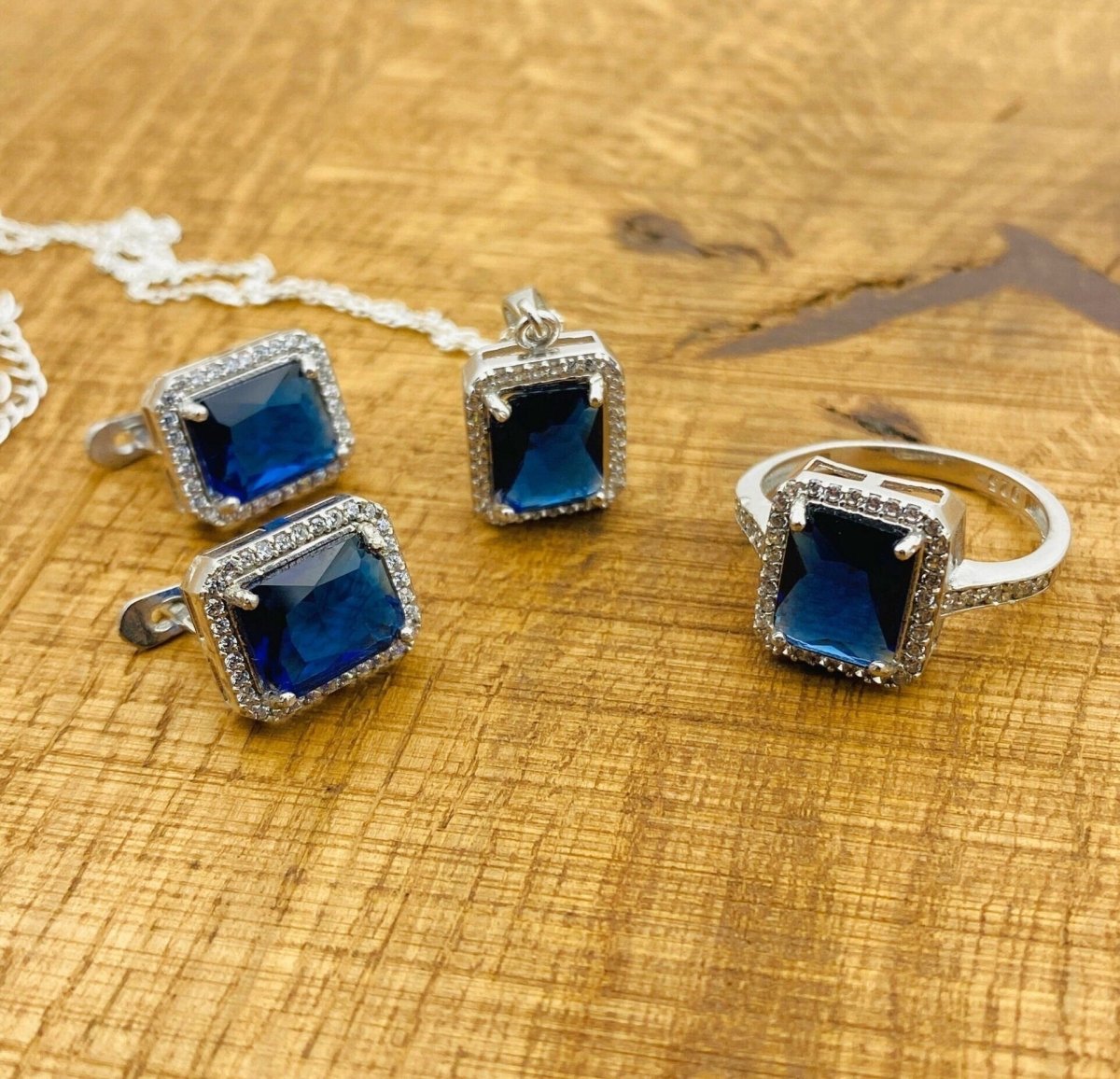 Women's Sapphire Stone Jewelry Set - TryAladdin