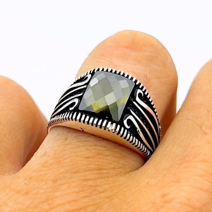 Yellow Amber Stone Men's Silver Ring - TryAladdin