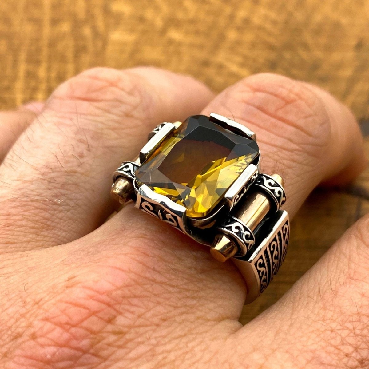 Zultanite Stone Men's Ring - TryAladdin