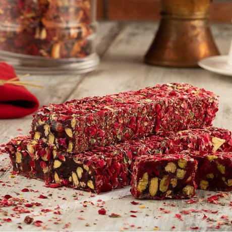 Ganik | Turkish Delight Pistachio Pomegranate Wick with Rose Petals - TryAladdin